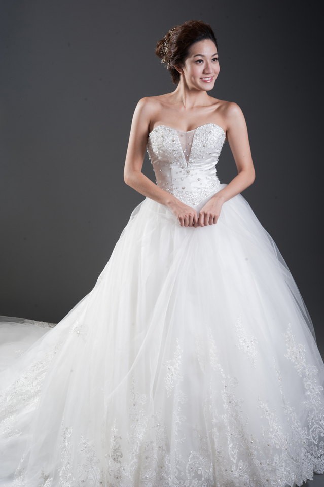 婚紗 禮服出租 | 手工白紗 | 手工婚紗 