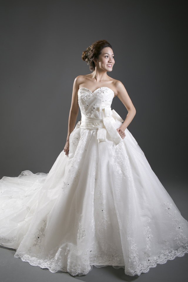 婚紗 禮服出租 | 手工白紗 | 手工婚紗 