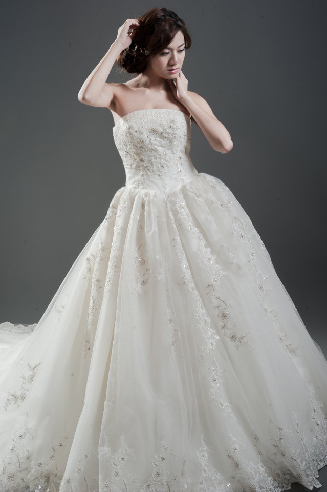 婚紗 禮服出租 | 手工白紗 | 手工婚紗 