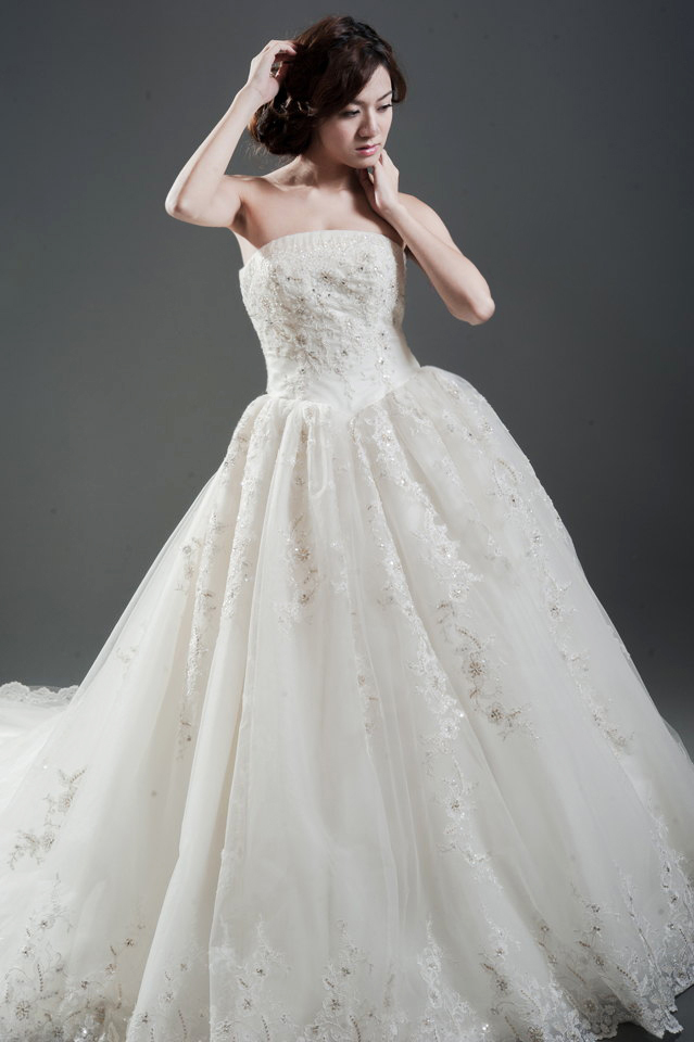 婚紗 禮服出租 | 手工白紗 | 手工婚紗 