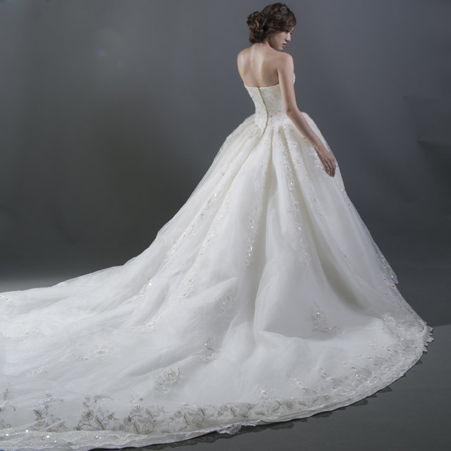 婚紗 禮服出租 | 手工白紗 | 手工婚紗 